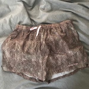 Outdoor Voices rec short L